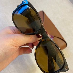 Ray Ban New Wayfarer Sunglasses